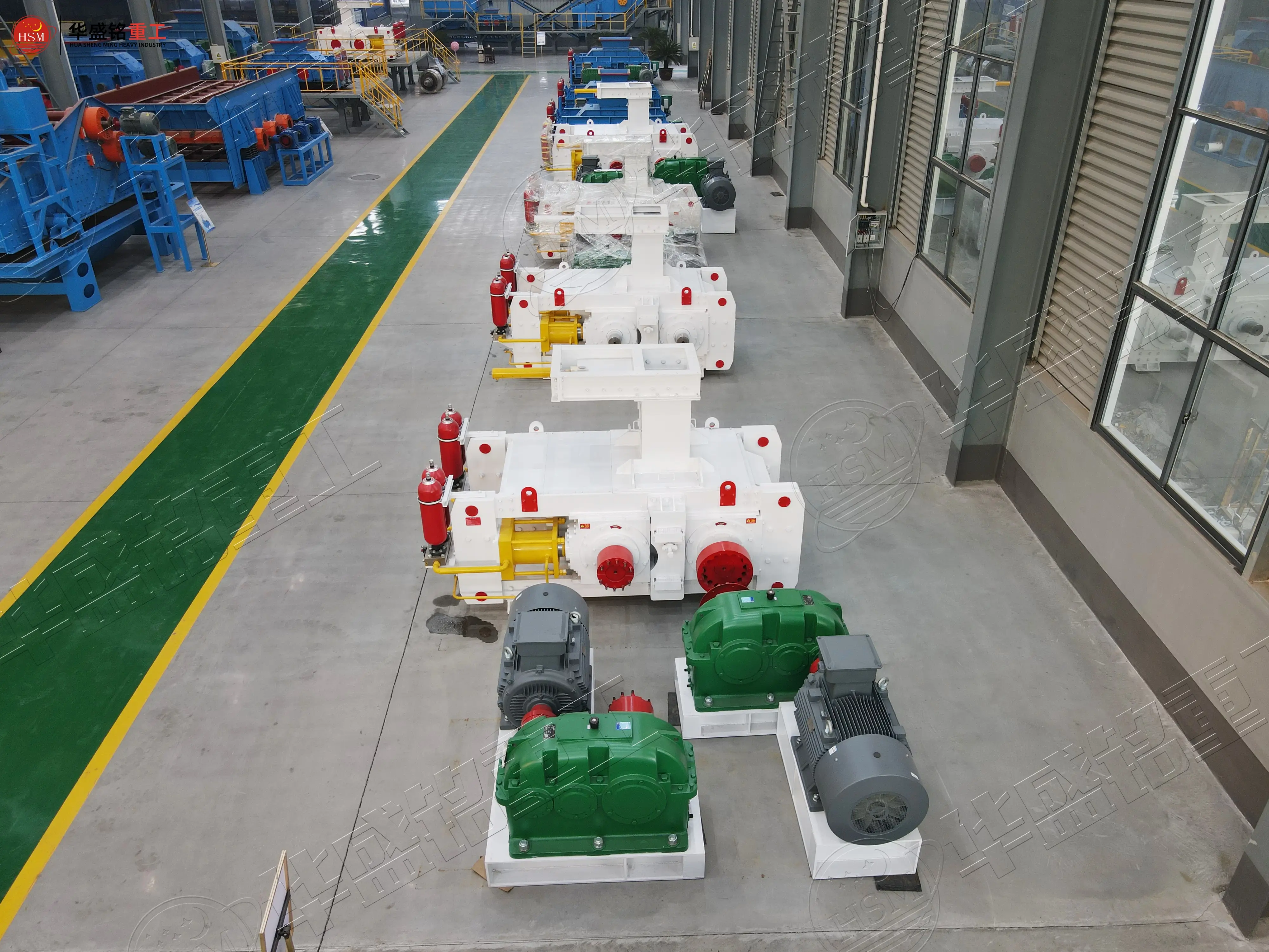 選礦廠設備更新選什么？高壓輥磨機智能控制系統，操作簡單運行平穩！